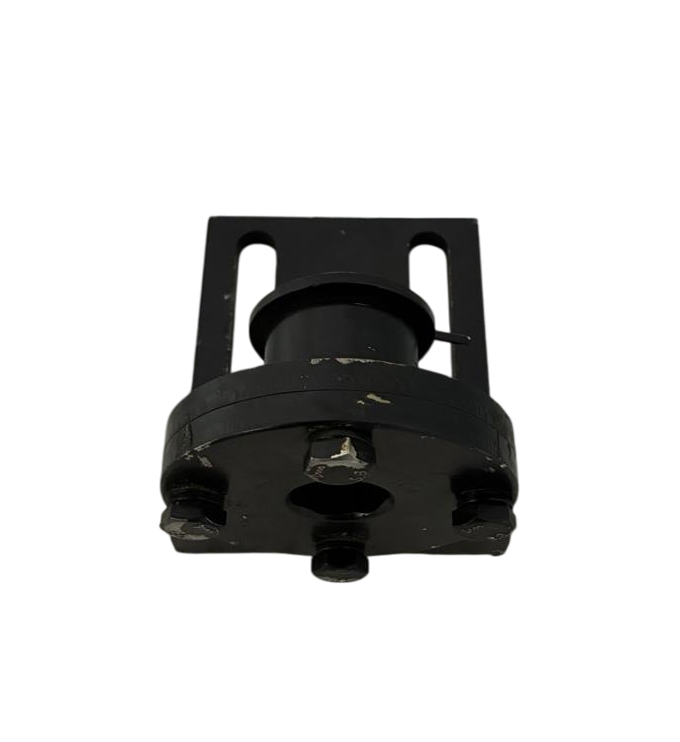 Кронштейн КО-823М.08.06.000 в сб с втулкой