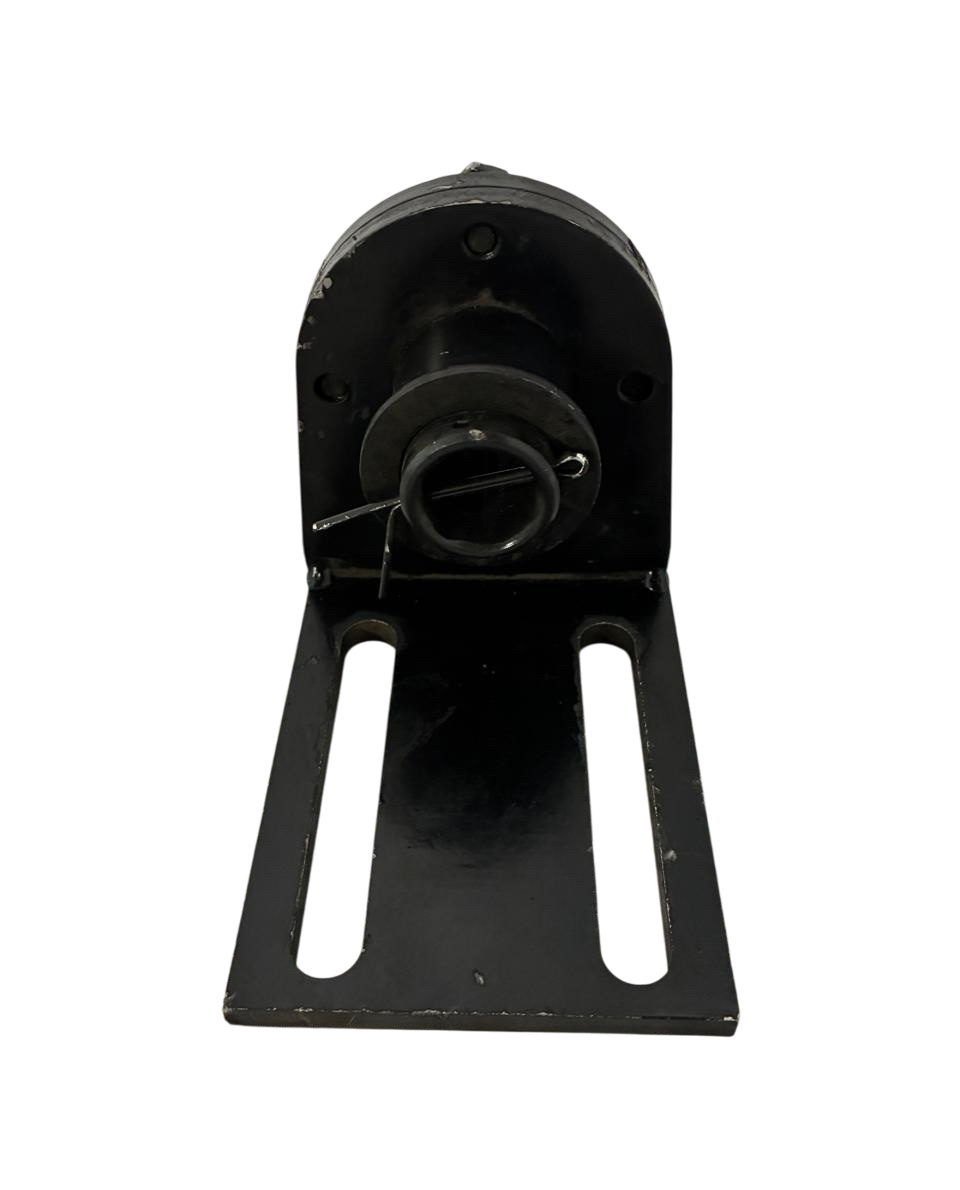 Кронштейн КО-823М.08.06.000 в сб с втулкой