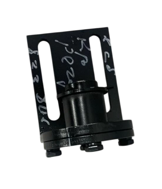 Кронштейн крепления щетки КО-823 на раму для регулировки в сборе со втулкой